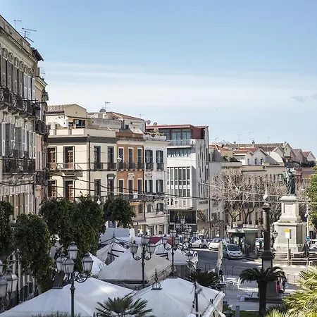 Apartment Piazza Yenne Casa Vacanze Cagliari
